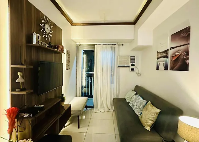 36t2 Chic Corner, Horizons 101, 2*